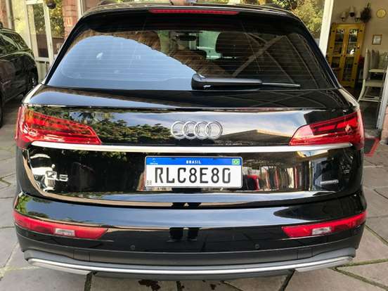AUDI-Q5-2022