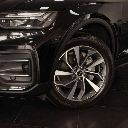 AUDI-Q5-2023