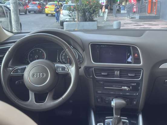 AUDI-Q5-2015