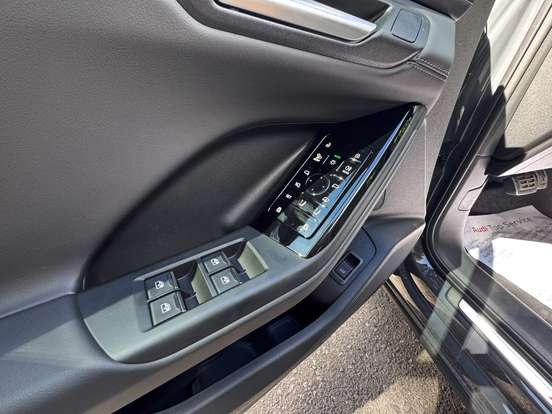 AUDI-Q6 E-TRON-2026