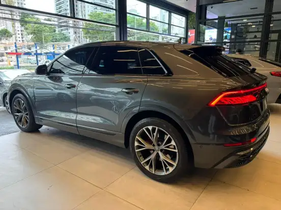 AUDI-Q8-3.0 TFSI GASOLINA PERFORMANCE QUATTRO TIPTRONIC AUDI-Q8-2020