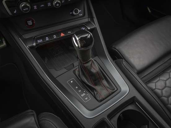 AUDI-RS Q3-2020