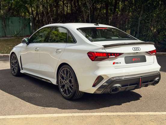 AUDI-RS3-2025