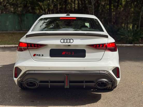AUDI-RS3-2025