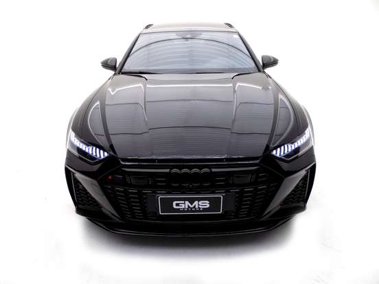 AUDI-RS6-2021