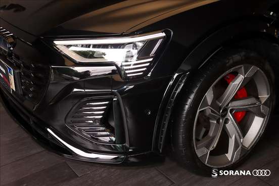 AUDI-SQ8 E-TRON-2023