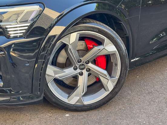 AUDI-SQ8 E-TRON-ELÉTRICO SPORTBACK QUATTRO AUDI-SQ8 E-TRON-2023