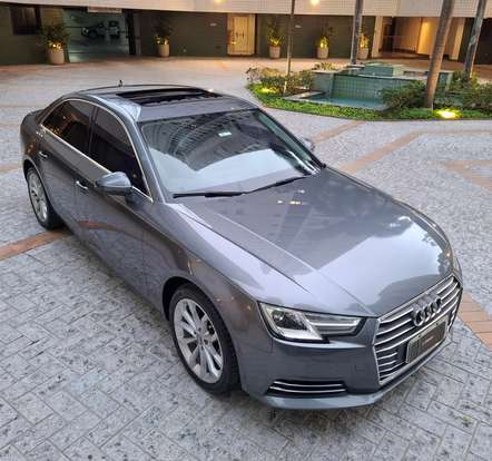 AUDI-A4-2017