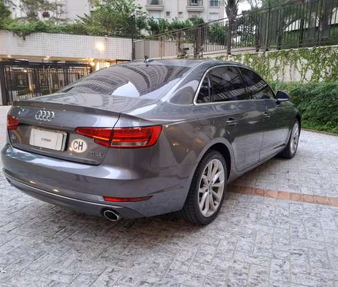AUDI-A4-2017