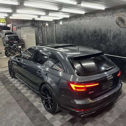 AUDI-A4-2019