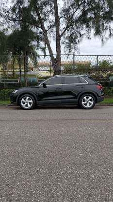 AUDI-Q3-2021