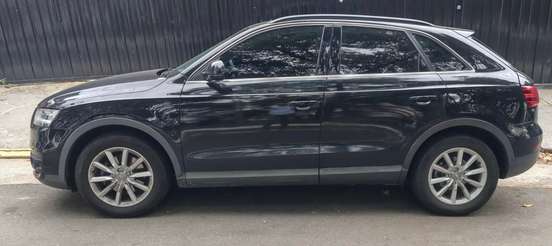 AUDI-Q3-2015
