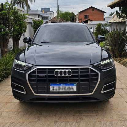 AUDI-Q5-2022