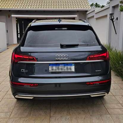 AUDI-Q5-2022