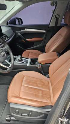 AUDI-Q5-2022