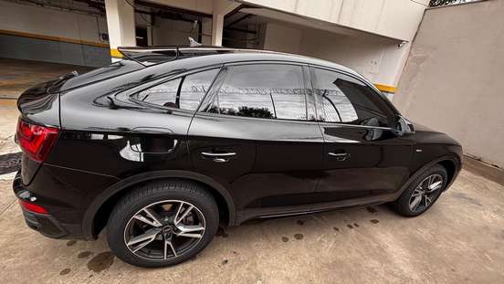 AUDI-Q5-2024