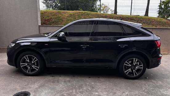 AUDI-Q5-2024