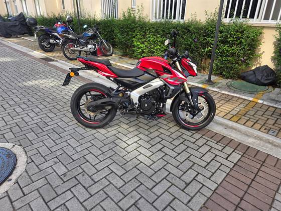 BAJAJ DOMINAR NS400Z 