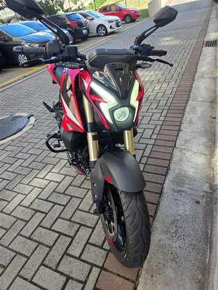 BAJAJ-DOMINAR NS400Z-2025