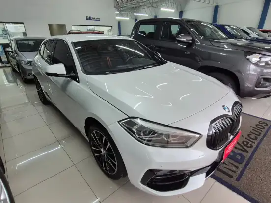 BMW-118i-1.5 12V GASOLINA SPORT GP STEPTRONIC BMW-118i-2019