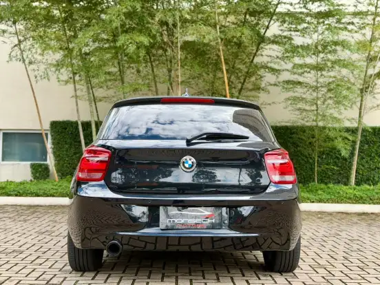 BMW-118i-1.6 SPORT GP 16V TURBO GASOLINA 4P AUTOMÁTICO BMW-118i-2013