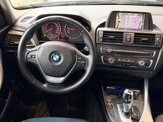 BMW-118i-1.6 16V TURBO GASOLINA 4P AUTOMÁTICO BMW-118i-2011