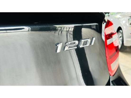 BMW-120i-2.0 16V SPORT ACTIVEFLEX 4P AUTOMÁTICO BMW-120i-2015