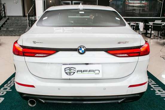 BMW-218i-2020