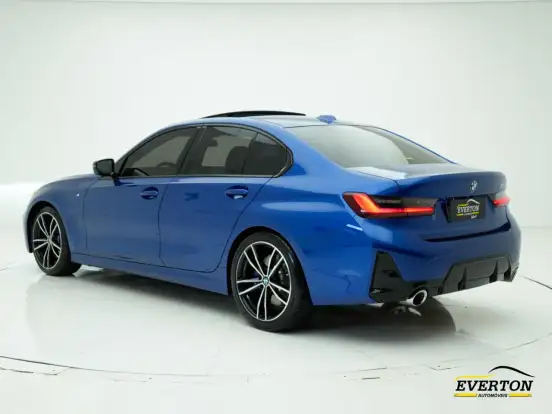 BMW-320i-2024
