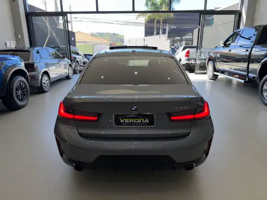 BMW-320i-2024