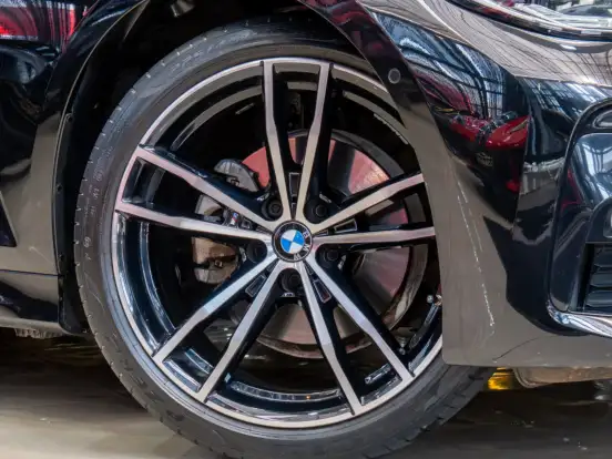 BMW-320i-2.0 16V TURBO FLEX M SPORT AUTOMÁTICO BMW-320i-2022