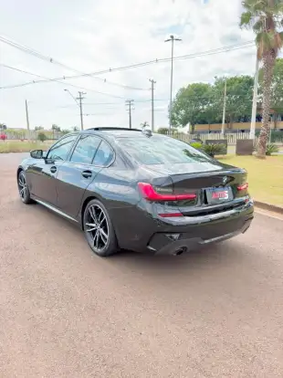 BMW-320i-2020