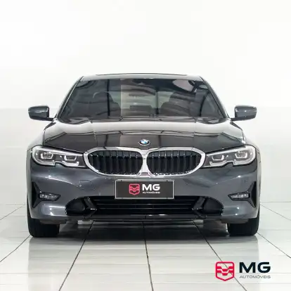 BMW-320i-2021