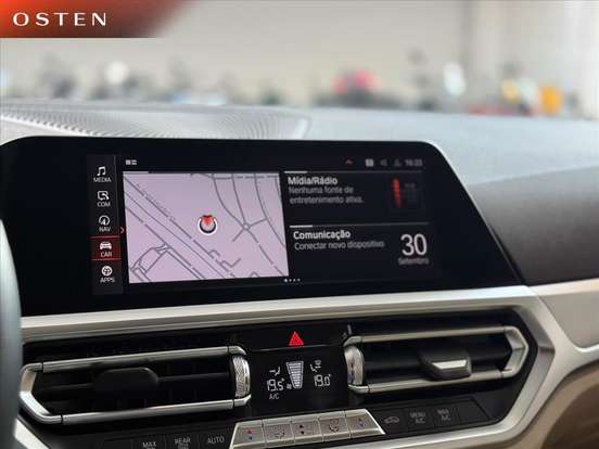 BMW-320i-2021