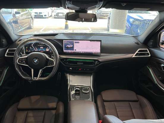 BMW-320i-2024