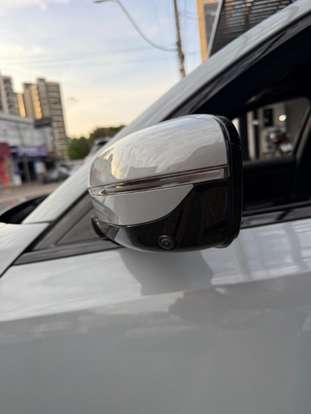 BMW-320i-2024