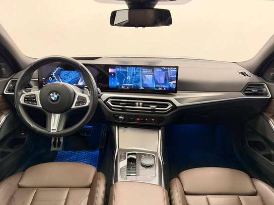 BMW-320i-2023