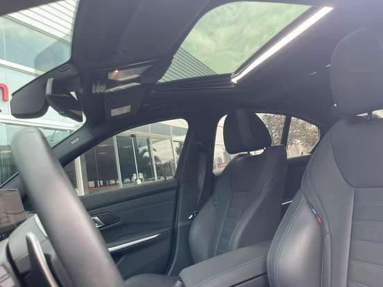 BMW-320i-2025