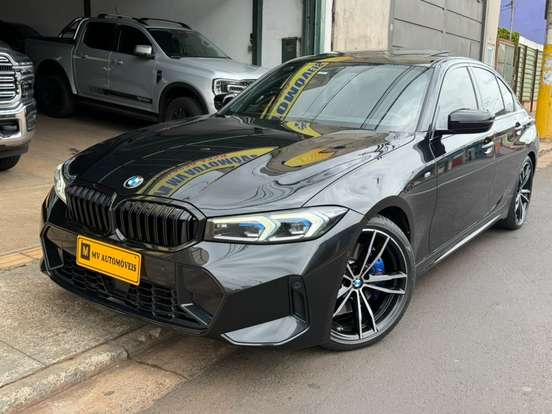BMW-320i-2023