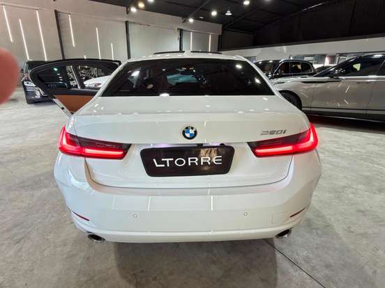 BMW-320i-2.0 16V TURBO FLEX SPORT GP AUTOMÁTICO BMW-320i-2023