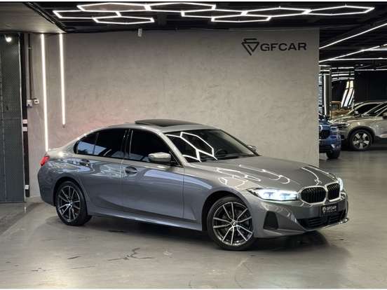 BMW-320i-2023