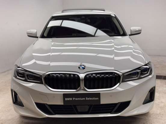 BMW-320i-2024