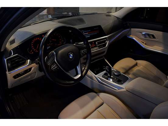 BMW-320i-2.0 16V TURBO GASOLINA SPORT AUTOMÁTICO BMW-320i-2019