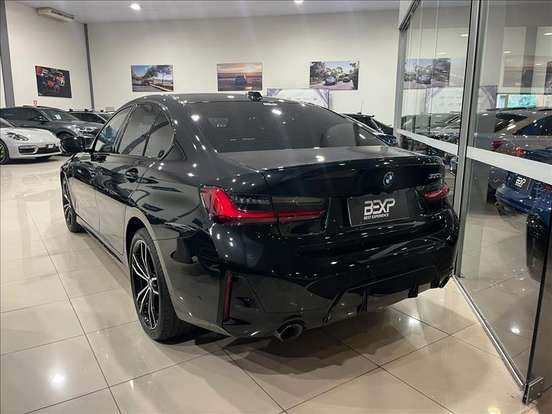 BMW-330e-2.0 16V TURBO HÍBRIDO M SPORT AUTOMÁTICO BMW-330e-2024