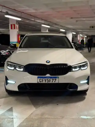 BMW-330i-2020