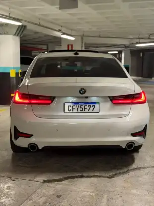 BMW-330i-2020