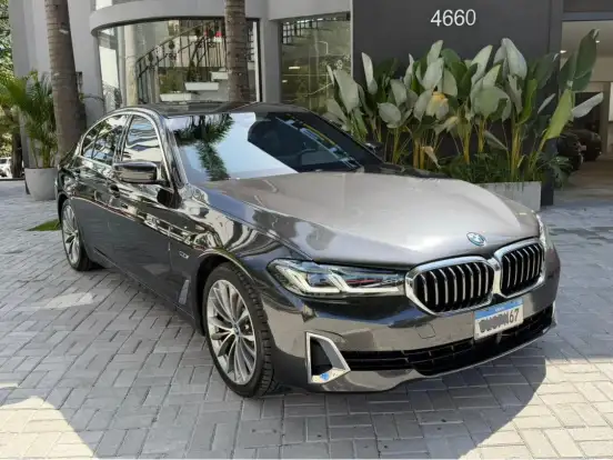 BMW-530e-2.0 16V TWINPOWER HÍBRIDO LUXURY AUTOMÁTICO BMW-530e-2022