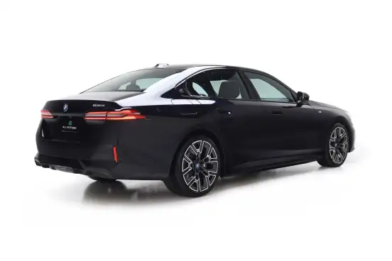 BMW-530e-2025