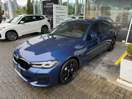 BMW-530e-2023