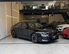 BMW 530e 2.0 TWINPOWER PHEV M SPORT AUTOMÁTICO BMW 530e 2.0 TWINPOWER PHEV M SPORT AUTOMÁTICO